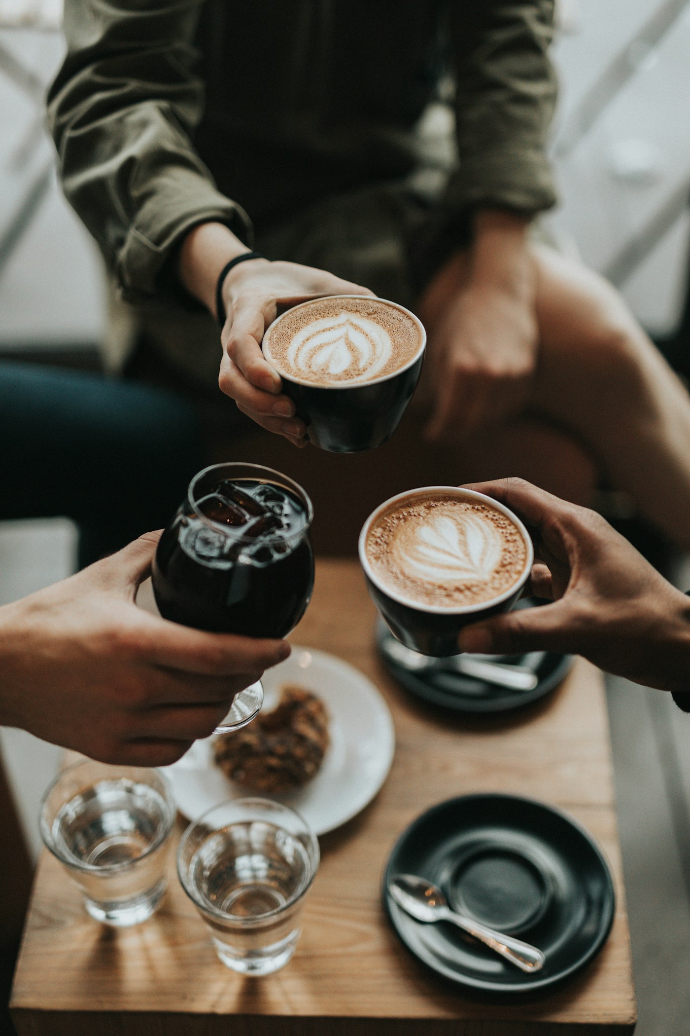 DeLonghi vs Breville comparison